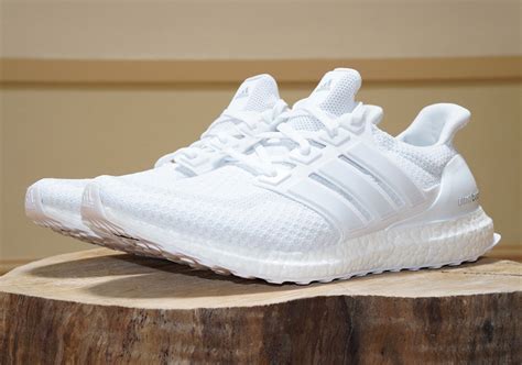 adidas schuhe herren triple white|White Ultraboost Running Shoes .